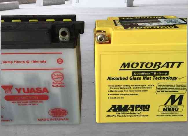 MotoBatt MB9U with Yuasa battery