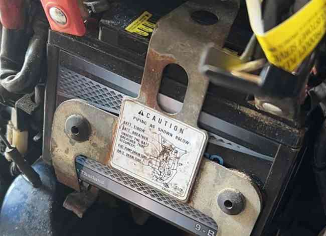 YTX9-BS ATV battery installed