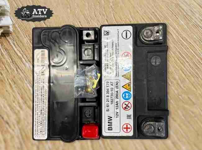 Yuasa GYZ16H ATV battery top view